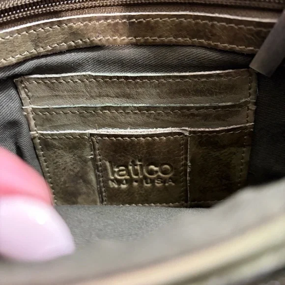 BNWOT Latico Olive Leather Crossbody Bag - Picture 5 of 6